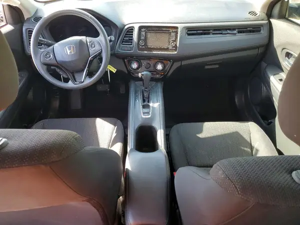 3CZRU5H35HM700493 2017 HONDA HR-V - Image 8