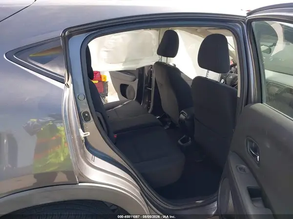 3CZRU5H35HM703734 2017 HONDA HR-V - Image 8