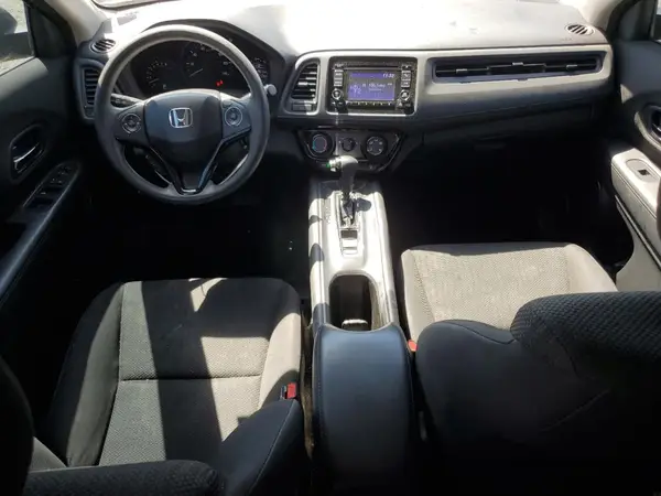 3CZRU5H35HM705175 2017 HONDA HR-V - Image 8
