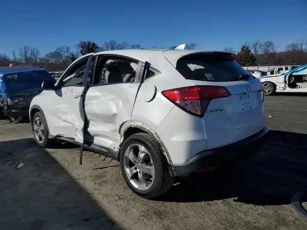 3CZRU5H35HM712143 2017 HONDA HR-V - Image 2