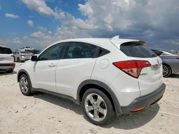 3CZRU5H35HM713910 2017 HONDA HR-V - Image 2