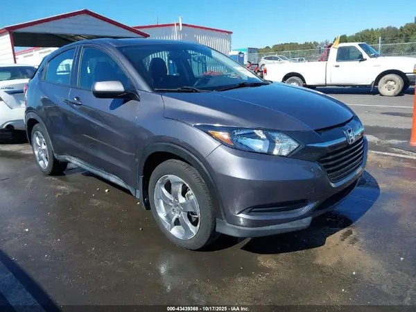 3CZRU5H35HM717083 2017 HONDA HR-V - Image 1