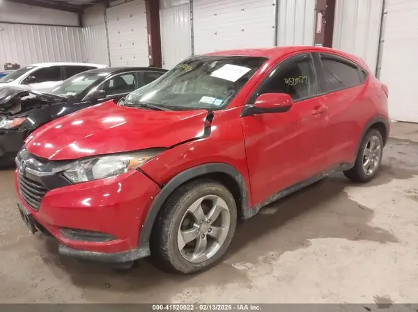 3CZRU5H35HM722557 2017 HONDA HR-V - Image 2