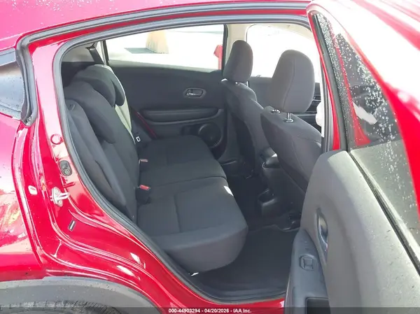 3CZRU5H35JG702653 2018 HONDA HR-V - Image 8
