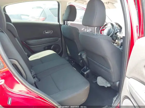 3CZRU5H35JG705424 2018 HONDA HR-V - Image 8