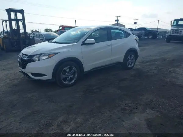 3CZRU5H35JM700614 2018 HONDA HR-V - Image 2