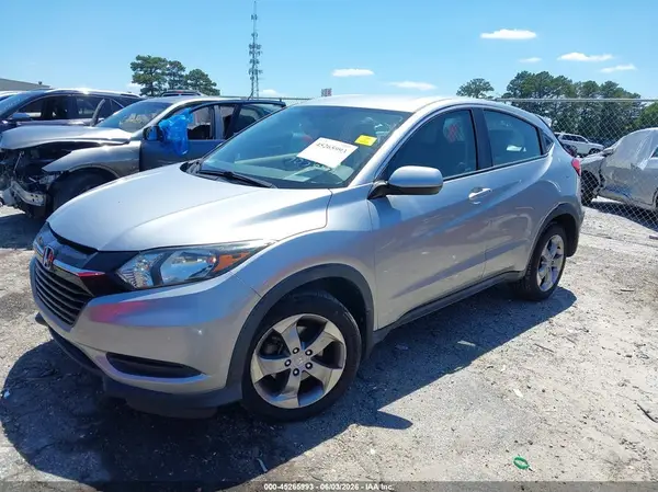 3CZRU5H35JM703609 2018 HONDA HR-V - Image 2