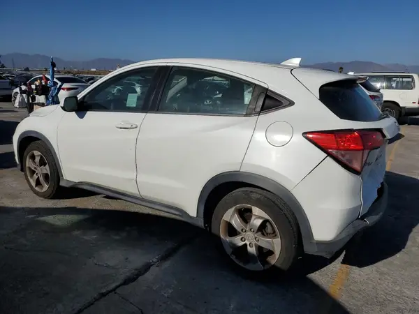 3CZRU5H35JM703772 2018 HONDA HR-V - Image 2