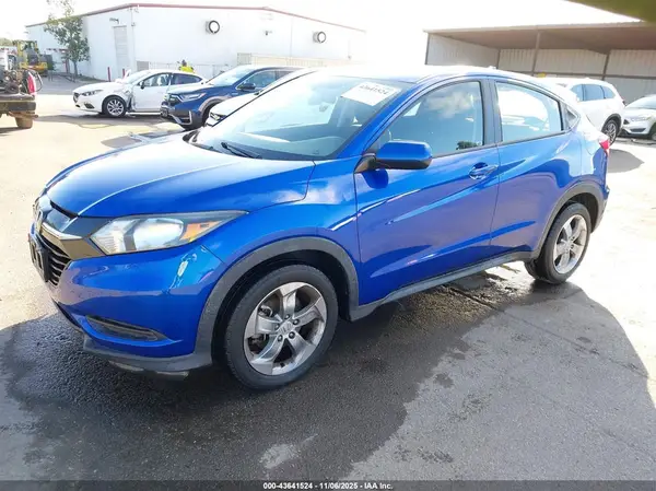 3CZRU5H35JM705098 2018 HONDA HR-V - Image 2