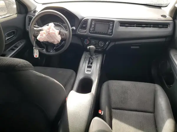 3CZRU5H35JM705554 2018 HONDA HR-V - Image 8