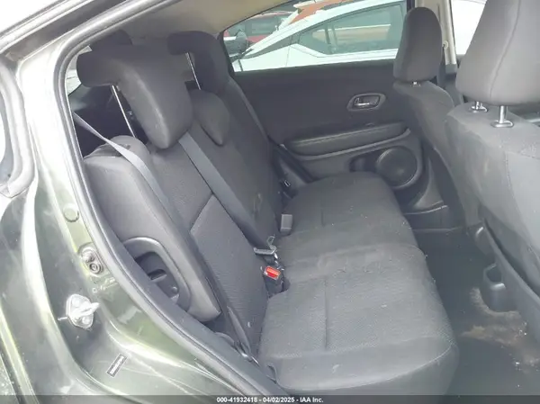 3CZRU5H35JM710446 2018 HONDA HR-V - Image 8