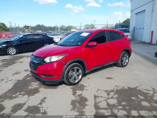 3CZRU5H35JM710835 2018 HONDA HR-V - Image 2