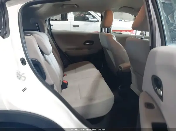3CZRU5H35JM711709 2018 HONDA HR-V - Image 8
