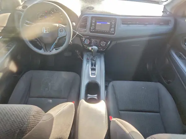 3CZRU5H35JM720233 2018 HONDA HR-V - Image 8