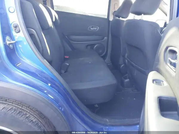 3CZRU5H35JM722449 2018 HONDA HR-V - Image 8