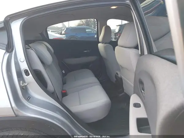 3CZRU5H35KG711371 2019 HONDA HR-V - Image 8