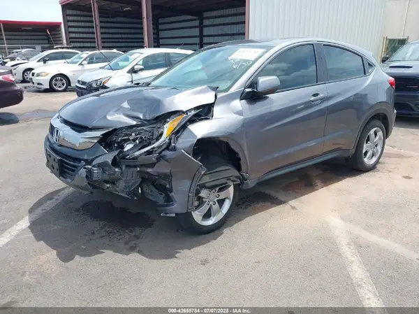 3CZRU5H35KG715064 2019 HONDA HR-V - Image 2