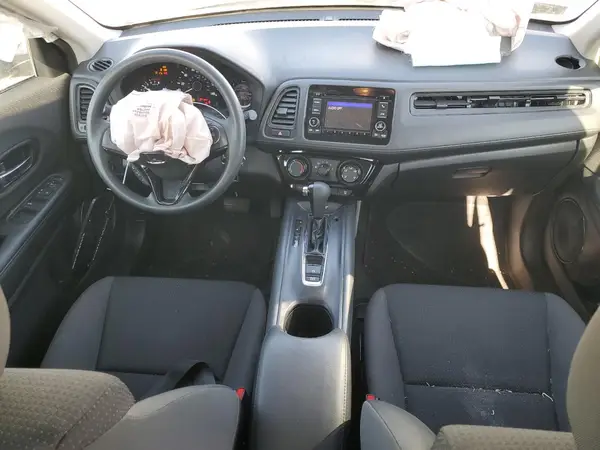 3CZRU5H35KG715503 2019 HONDA HR-V - Image 8
