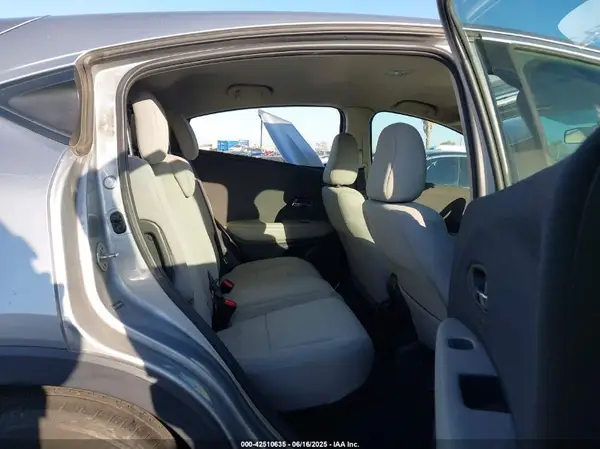 3CZRU5H35KM710304 2019 HONDA HR-V - Image 8