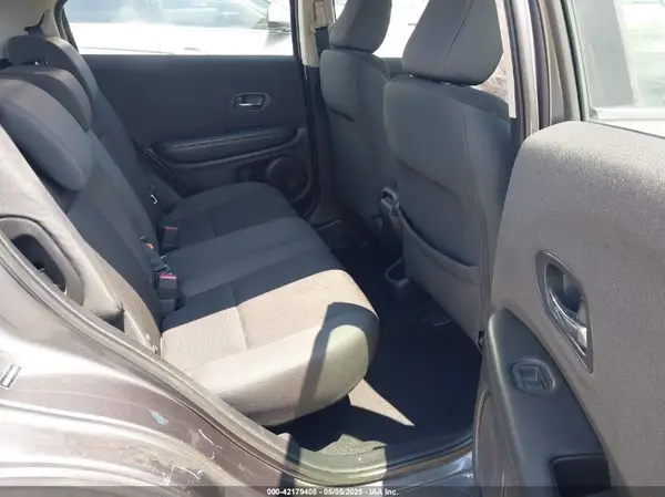 3CZRU5H35KM720010 2019 HONDA HR-V - Image 8