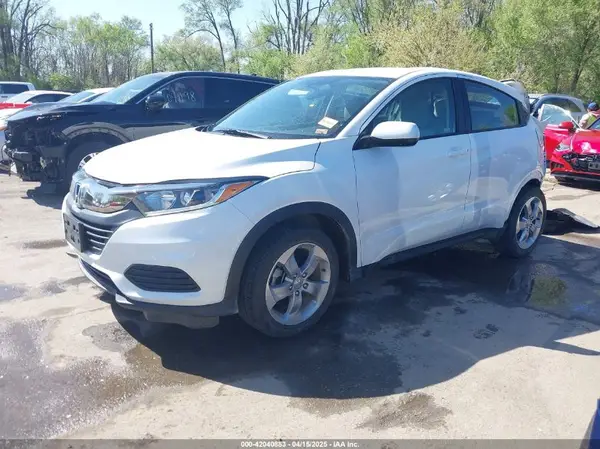 3CZRU5H35KM727247 2019 HONDA HR-V - Image 2