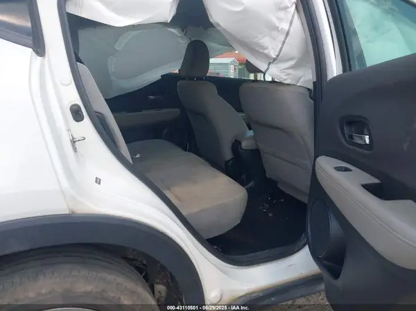 3CZRU5H35LM702687 2020 HONDA HR-V - Image 8