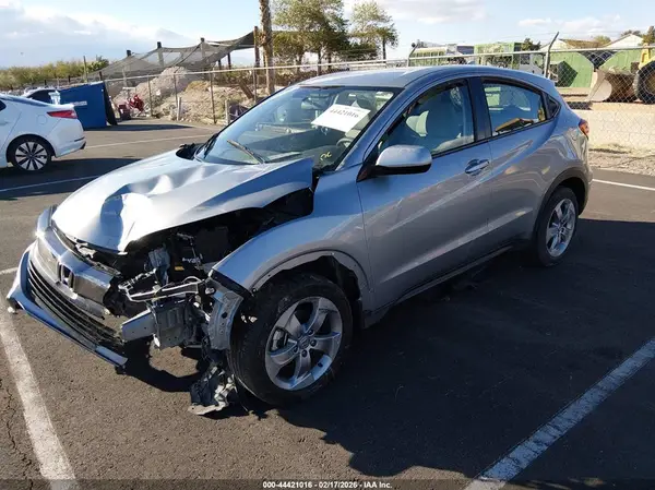3CZRU5H35MM704201 2021 HONDA HR-V - Image 2