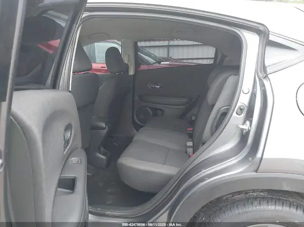 3CZRU5H35MM716638 2021 HONDA HR-V - Image 8