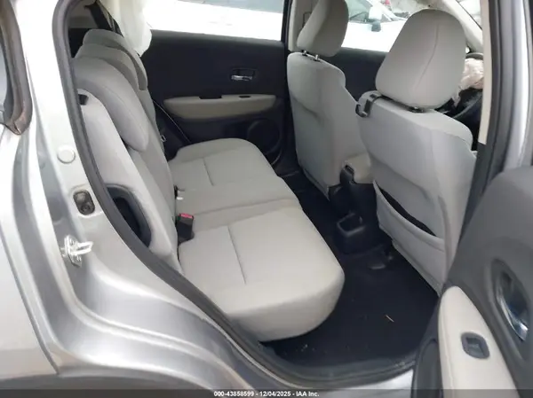 3CZRU5H35MM724562 2021 HONDA HR-V - Image 8