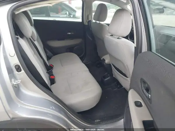 3CZRU5H35MM731477 2021 HONDA HR-V - Image 8