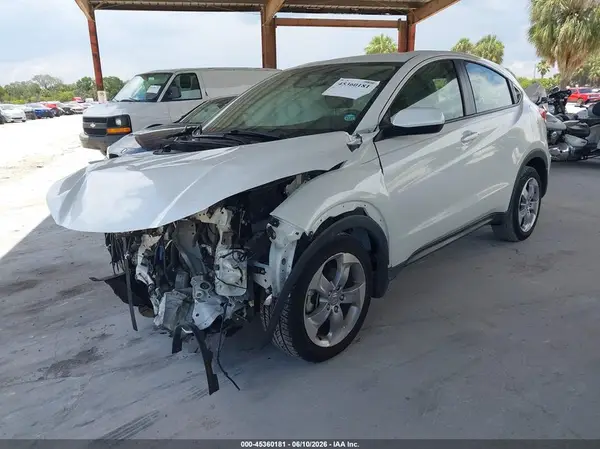 3CZRU5H35NM704202 2022 HONDA HR-V - Image 2