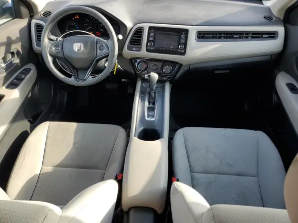 3CZRU5H35NM708945 2022 HONDA HR-V - Image 8