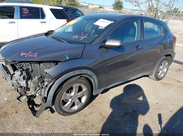 3CZRU5H36GM703935 2016 HONDA HR-V - Image 2