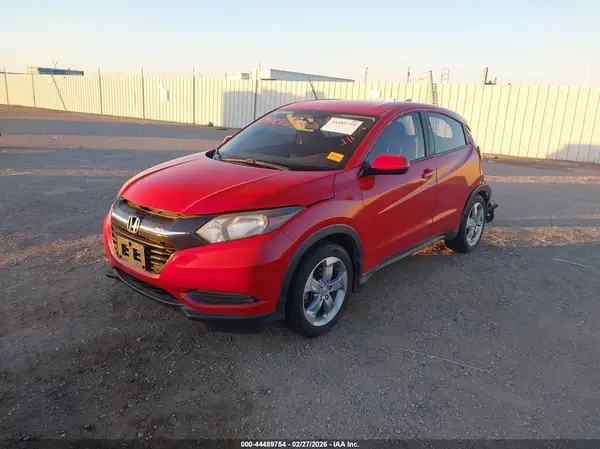 3CZRU5H36GM715177 2016 HONDA HR-V - Image 2