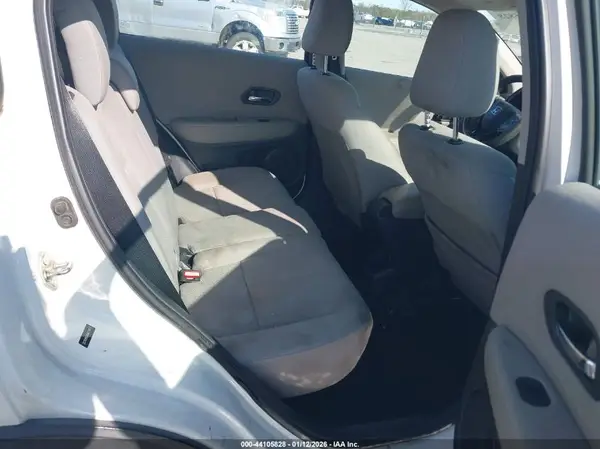 3CZRU5H36GM719813 2016 HONDA HR-V - Image 8
