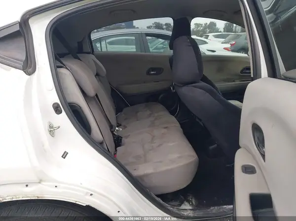 3CZRU5H36GM720637 2016 HONDA HR-V - Image 8