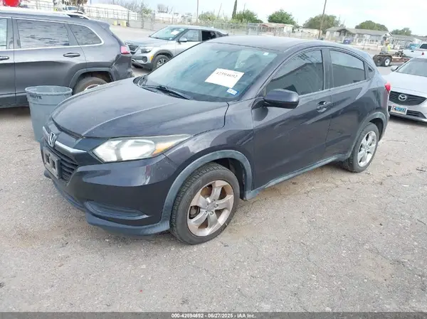 3CZRU5H36GM730875 2016 HONDA HR-V - Image 2