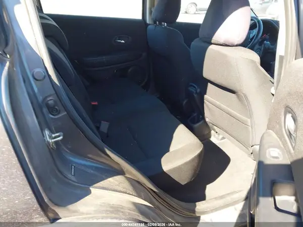3CZRU5H36GM743920 2016 HONDA HR-V - Image 8