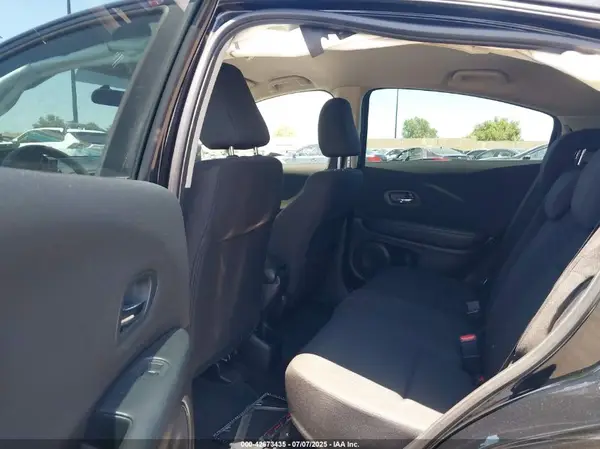 3CZRU5H36HG701117 2017 HONDA HR-V - Image 8