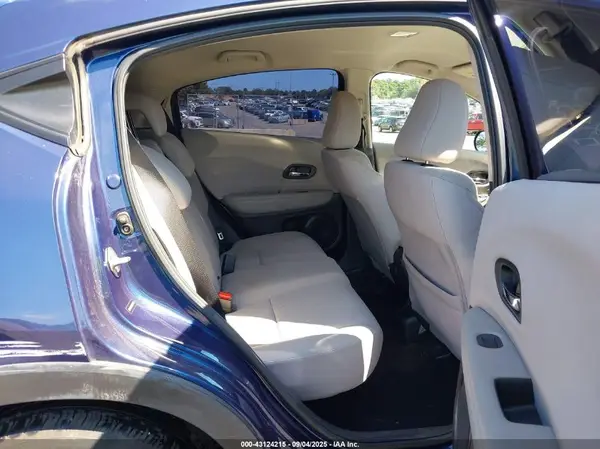 3CZRU5H36HG701795 2017 HONDA HR-V - Image 8