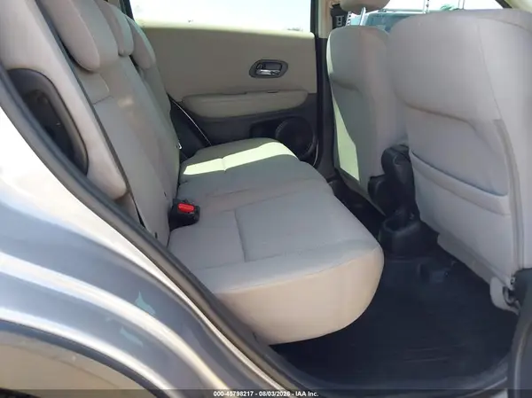 3CZRU5H36HG702963 2017 HONDA HR-V - Image 8