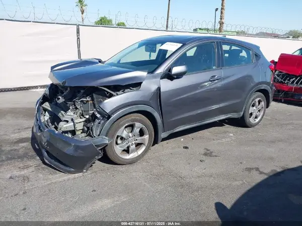 3CZRU5H36HM700423 2017 HONDA HR-V - Image 2