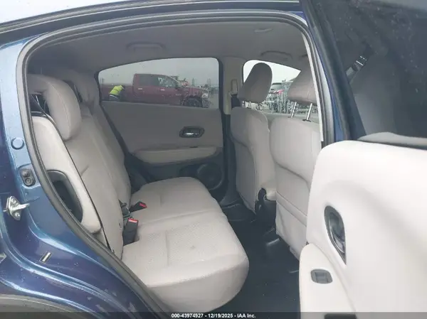 3CZRU5H36HM700566 2017 HONDA HR-V - Image 8