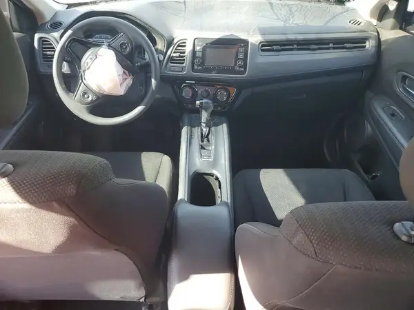 3CZRU5H36HM703001 2017 HONDA HR-V - Image 8