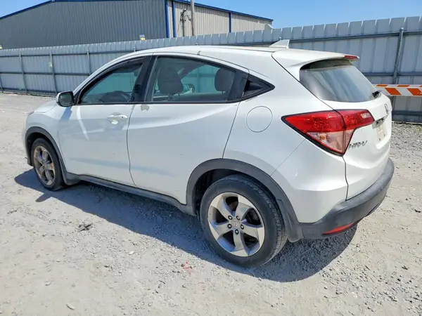 3CZRU5H36HM703869 2017 HONDA HR-V - Image 2