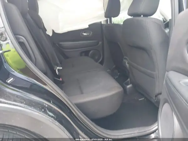 3CZRU5H36HM704097 2017 HONDA HR-V - Image 8