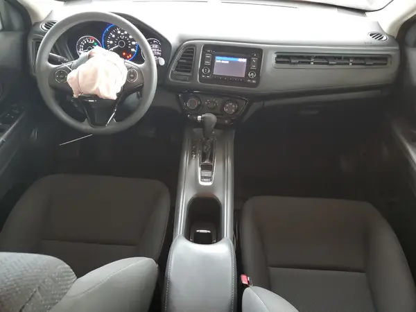 3CZRU5H36HM713060 2017 HONDA HR-V - Image 8
