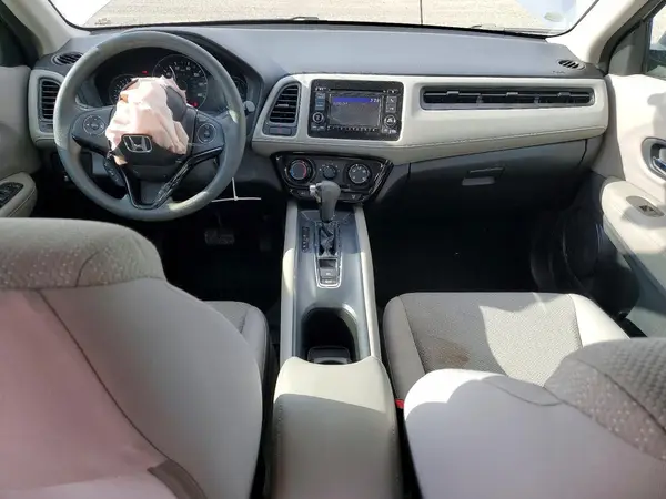3CZRU5H36HM717321 2017 HONDA HR-V - Image 8