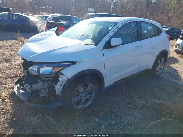 3CZRU5H36HM720655 2017 HONDA HR-V - Image 2
