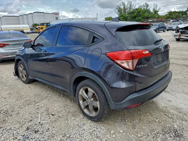 3CZRU5H36HM721692 2017 HONDA HR-V - Image 2